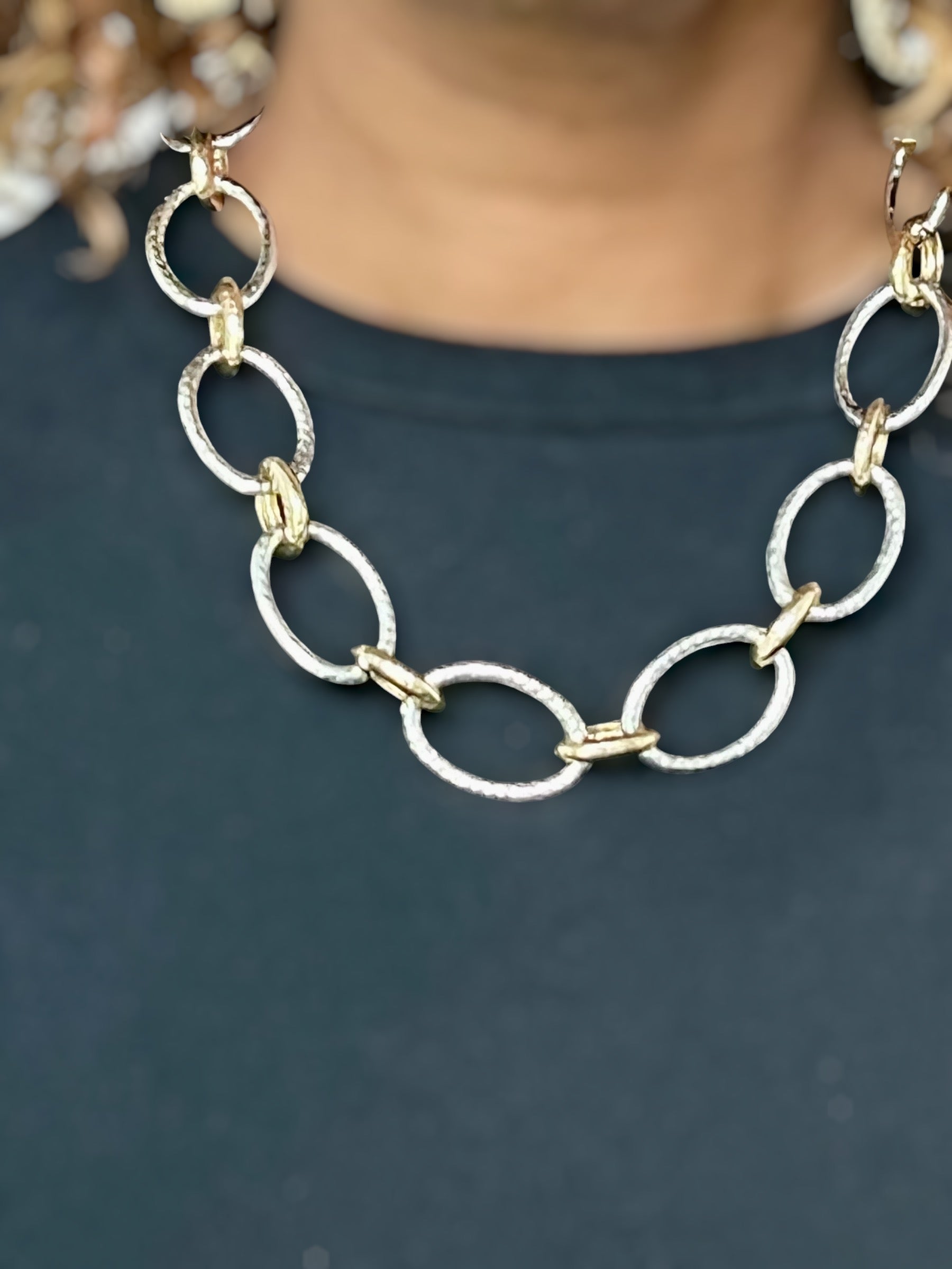 Two Tone Link Short Necklace