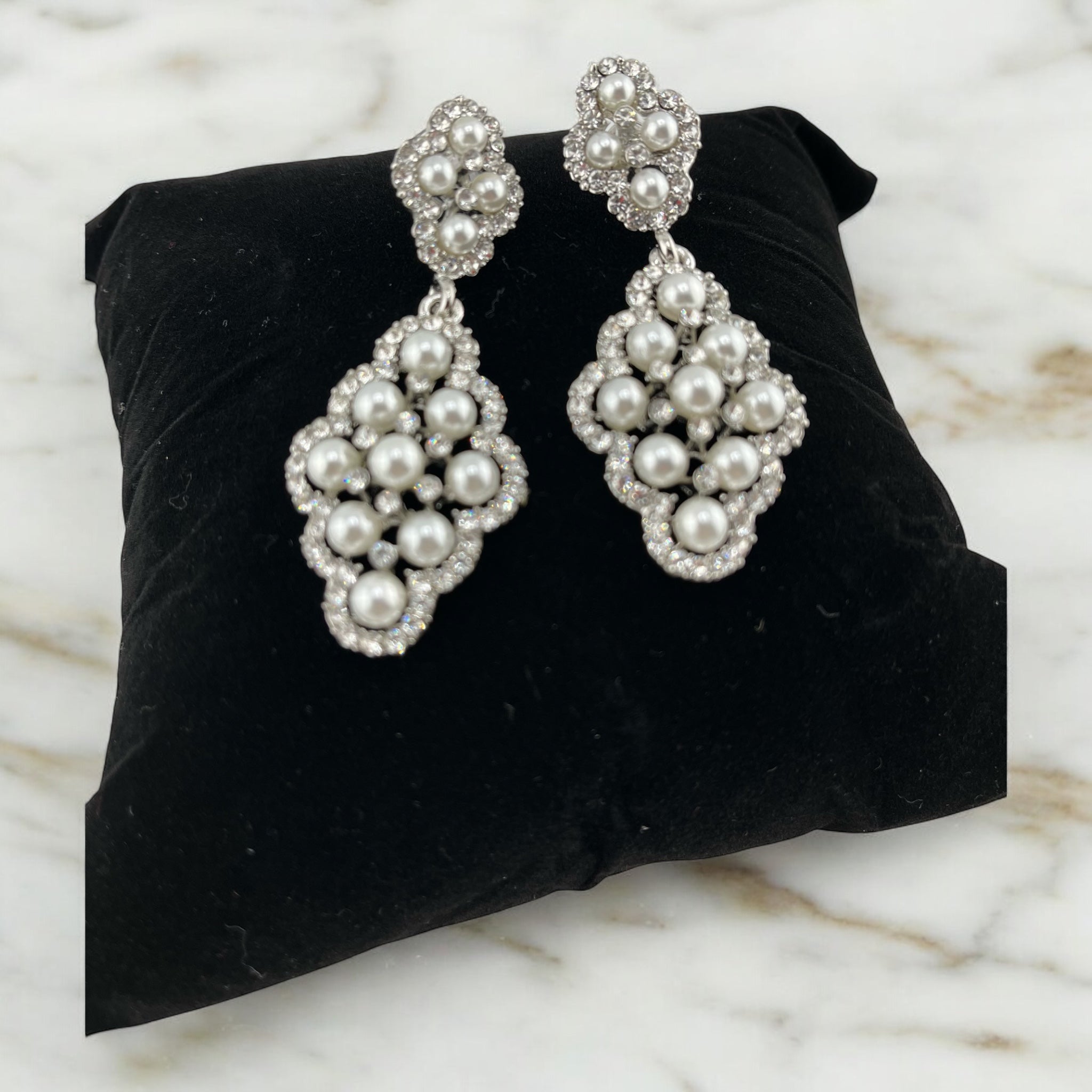 Tia Drop Earrings